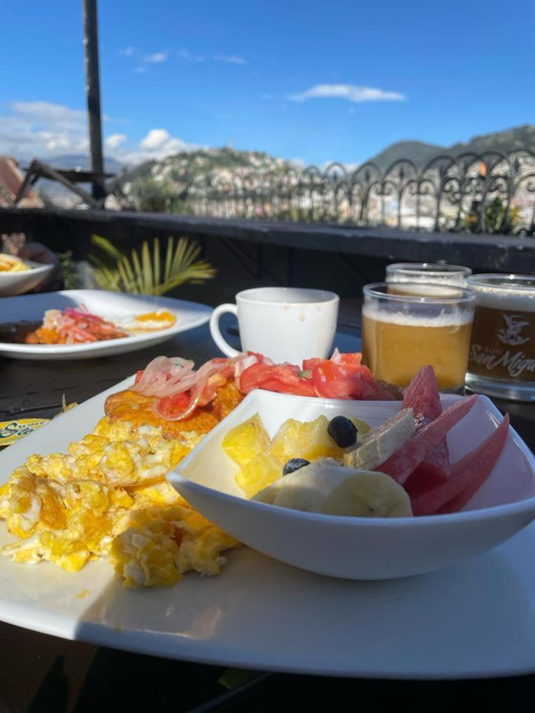Hostal La Guayunga Rooftop Quito Eksteriør billede